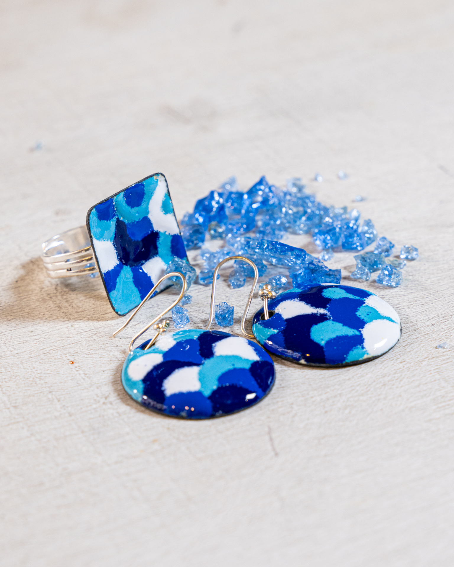 atelier bijoux émaillé Bayonne Muriel carcagno